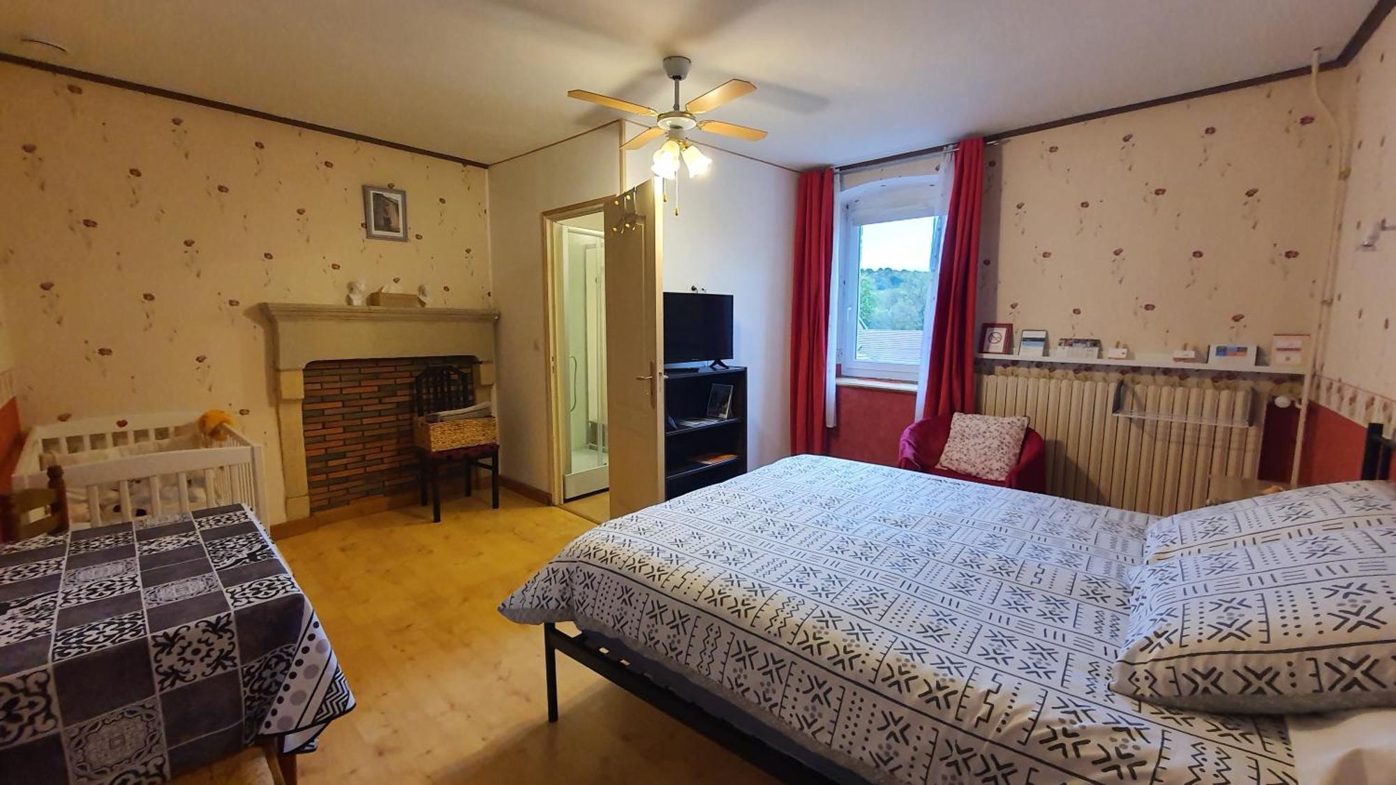 La Grange Des Roches Roses Bed & Breakfast Anchenoncourt-et-Chazel Room photo